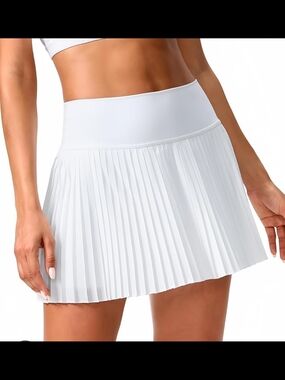 Yogalicious White Pleated Tennis Skirt with High Waistband